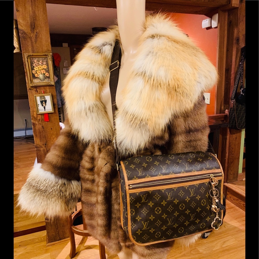 ❌SOLD ❌💚FAB LV BESPHORE GM Messenger Man/Women💚 - Picture 4 of 8